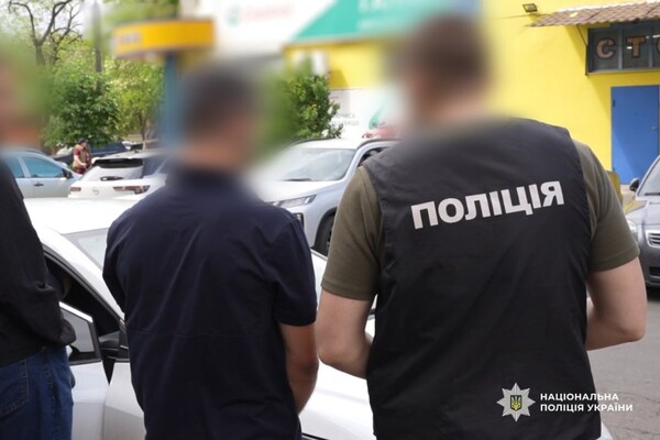 Торговля бронированием: в Одессе задержали военнослужащего фото 1