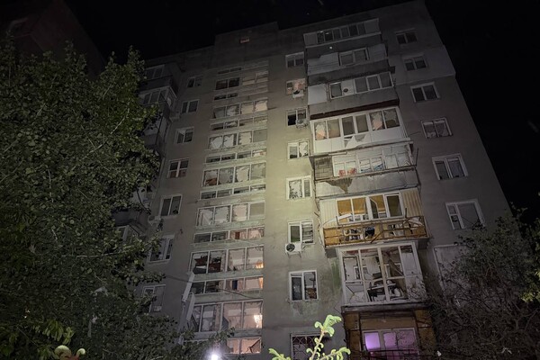РФ ударила по многоэтажке в Одессе: есть пострадавший фото 4