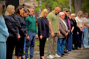 На честь загиблих дітей: в Одесі заклали яблуневий "Сад пам'яті" фото 11