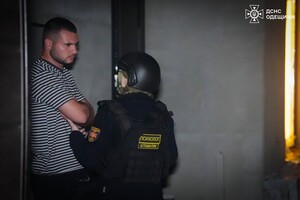Ночной удар по Одесскому району: пострадал человек фото 4
