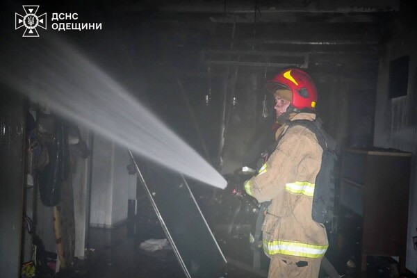 Российские БпЛА ударили по домам в Одессе: среди пострадавших &ndash; дети (обновлено) фото