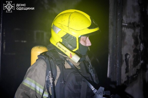 Российские БпЛА ударили по домам в Одессе: среди пострадавших &ndash; дети (обновлено) фото 5