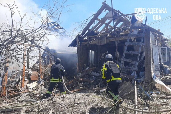 РФ дважды ударила по Одесчине ракетами: получили осколочные ранения люди фото 9