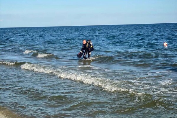 В Одесской области десятилетнюю девочку на надувном круге унесло в море фото 2