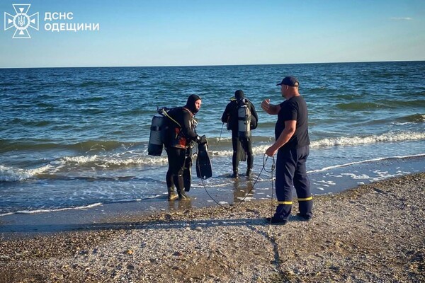 В Одесской области десятилетнюю девочку на надувном круге унесло в море фото 6