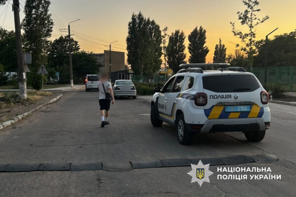Заліз на дах автомобіля: на Одещині у ДТП загинув 21-річний хлопець фото