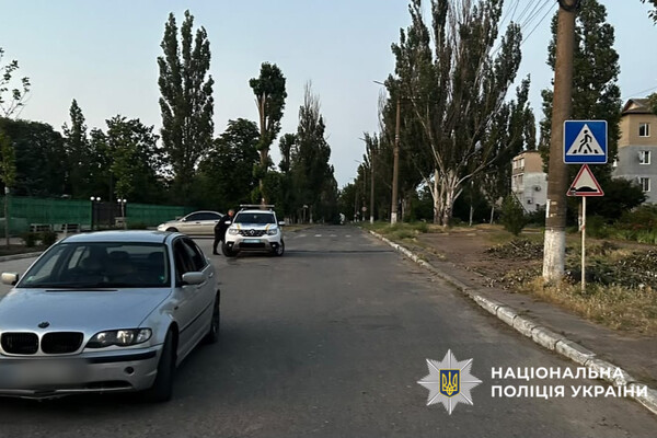 Заліз на дах автомобіля: на Одещині у ДТП загинув 21-річний хлопець фото 1