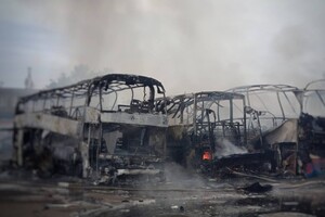 РФ обстреляла автотранспортное предприятие в Одессе: пострадали люди (обновлено) фото