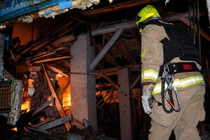 Россияне атаковали Одессу ракетами: под ударом оказалось предприятие фото 7