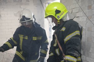 РФ ударила по пригороду Одессы двумя ракетами: погибла женщина, есть пострадавший (обновлено) фото 9