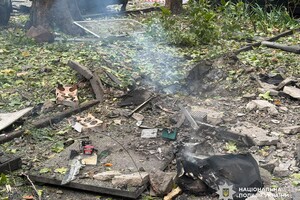 РФ завдала ракетного-дронового удару по середмістю Одеси: серед постраждалих підліток фото 8