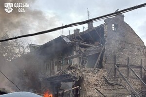 РФ атаковала Одессу "Бандеролями": погиб мужчина, есть пострадавшие (обновлено) фото 16