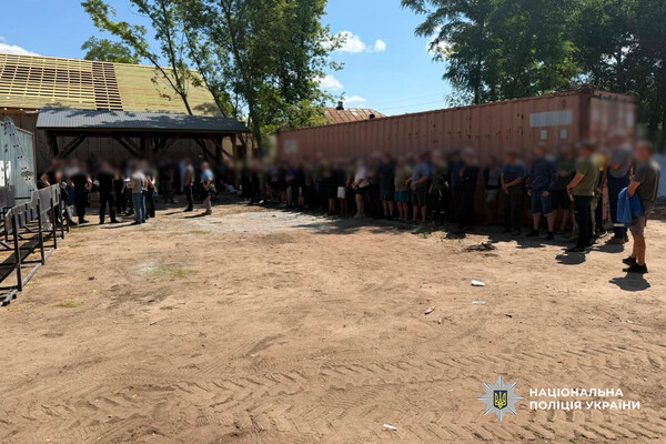 Строительство вместо службы: в Одессе задержали командира воинской части фото 1