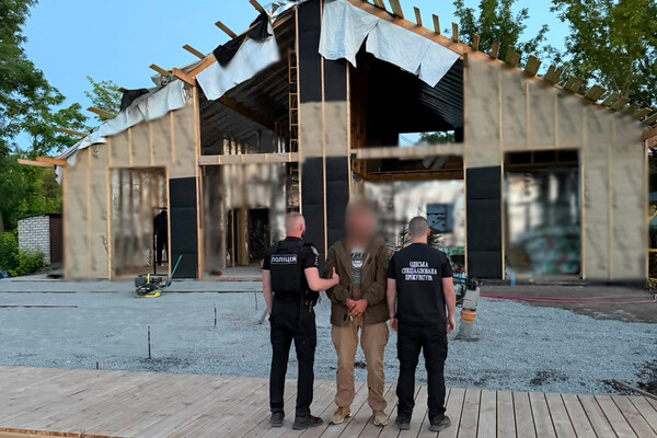 Строительство вместо службы: в Одессе задержали командира воинской части фото 4