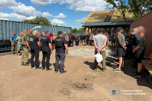 Строительство вместо службы: в Одессе задержали командира воинской части фото 5