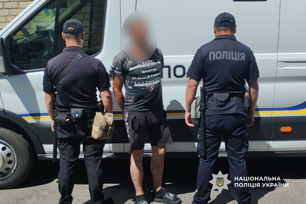 В Одесской области военный бросил гранату в подростков: пострадал мальчик фото