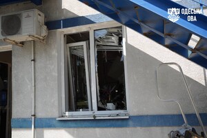 РФ обстреляла Одесский район дрон-ракетами: погиб мужчина, есть пострадавшие фото 7