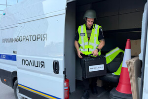 РФ нанесла удар по стадиону "Черноморец" в Одессе: получила осколочные ранения девушка (обновлено) фото 15