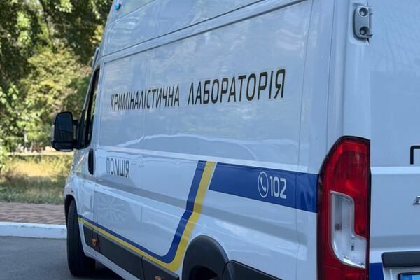 РФ нанесла удар по стадиону "Черноморец" в Одессе: получила осколочные ранения девушка (обновлено) фото 18