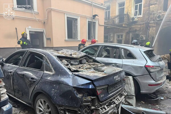 РФ випустила по Одесі десятки ракет і дронів: постраждалих майже десяток (оновлено) фото 20