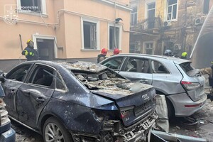 РФ випустила по Одесі десятки ракет і дронів: постраждалих майже десяток (оновлено) фото 20