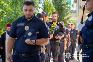 В Одесской области открыли мемориальную доску в честь погибшего правоохранителя Сергея Маглы фото 5