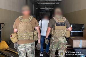 РФ ударила по почте в ТЦ в пригороде Одессы: есть раненые (обновлено) фото 2
