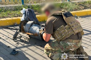 РФ ударила по почте в ТЦ в пригороде Одессы: есть раненые (обновлено) фото 5