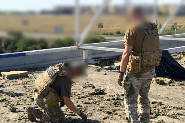 РФ ударила по почте в ТЦ в пригороде Одессы: есть раненые (обновлено) фото 6