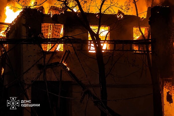 РФ обстреляла обувную фабрику и столовую в Одесской области фото 5