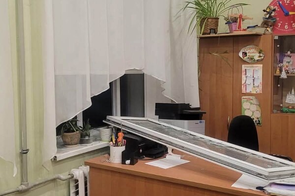 Массированный удар по Одессе: получила повреждения многоэтажка, пострадали люди фото