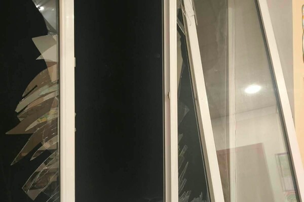 Массированный удар по Одессе: получила повреждения многоэтажка, пострадали люди фото 3