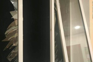 Массированный удар по Одессе: получила повреждения многоэтажка, пострадали люди фото 3