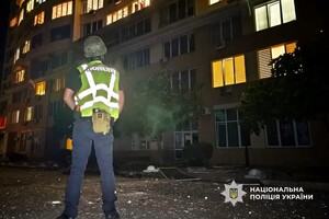 РФ атакувала житловий сектор Одеси: постраждали мешканці багатоповерхівки фото 5