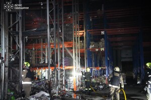 Росіяни повторно обстріляли склад із продуктами на Одещині: наслідки атаки фото 5