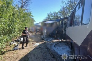 В Одесской области столкнулись два автобуса: есть жертвы, среди пострадавших – дети (обновлено) фото