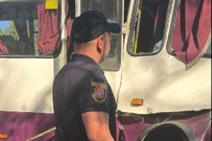 В Одесской области столкнулись два автобуса: есть жертвы, среди пострадавших – дети (обновлено) фото 2