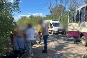 В Одесской области столкнулись два автобуса: есть жертвы, среди пострадавших – дети (обновлено) фото 4