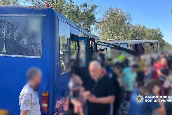 В Одесской области столкнулись два автобуса: есть жертвы, среди пострадавших &ndash; дети (обновлено) фото 15