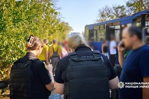 В Одесской области столкнулись два автобуса: есть жертвы, среди пострадавших – дети (обновлено) фото 20
