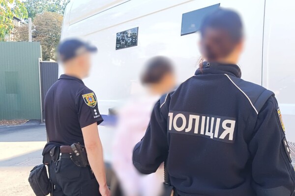 В Одессе в парадной дома обнаружили убитую женщину: подозреваемую в преступлении задержали фото 3