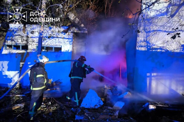 Масований удар по Одещині: постраждали будинки та готель фото 1