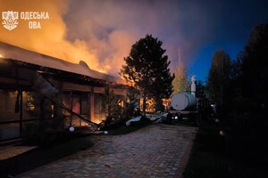 Масований удар по Одещині: постраждали будинки та готель фото 7