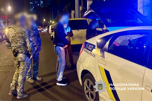 ДТП с участием пяти автомобилей в Одессе: пострадали полицейские и военные фото 3