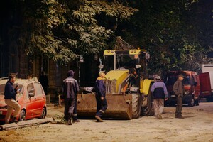 РФ ударила по админзданию в Одессе: возможны перебои с интернетом (обновлено) фото 1