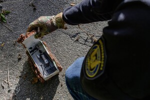Корректировал обстрелы и готовил теракт: СБУ задержала 18-летнего одессита фото 3